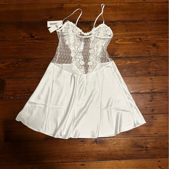 Flora Nikrooz showstopper Chemise - Picture 2 of 6